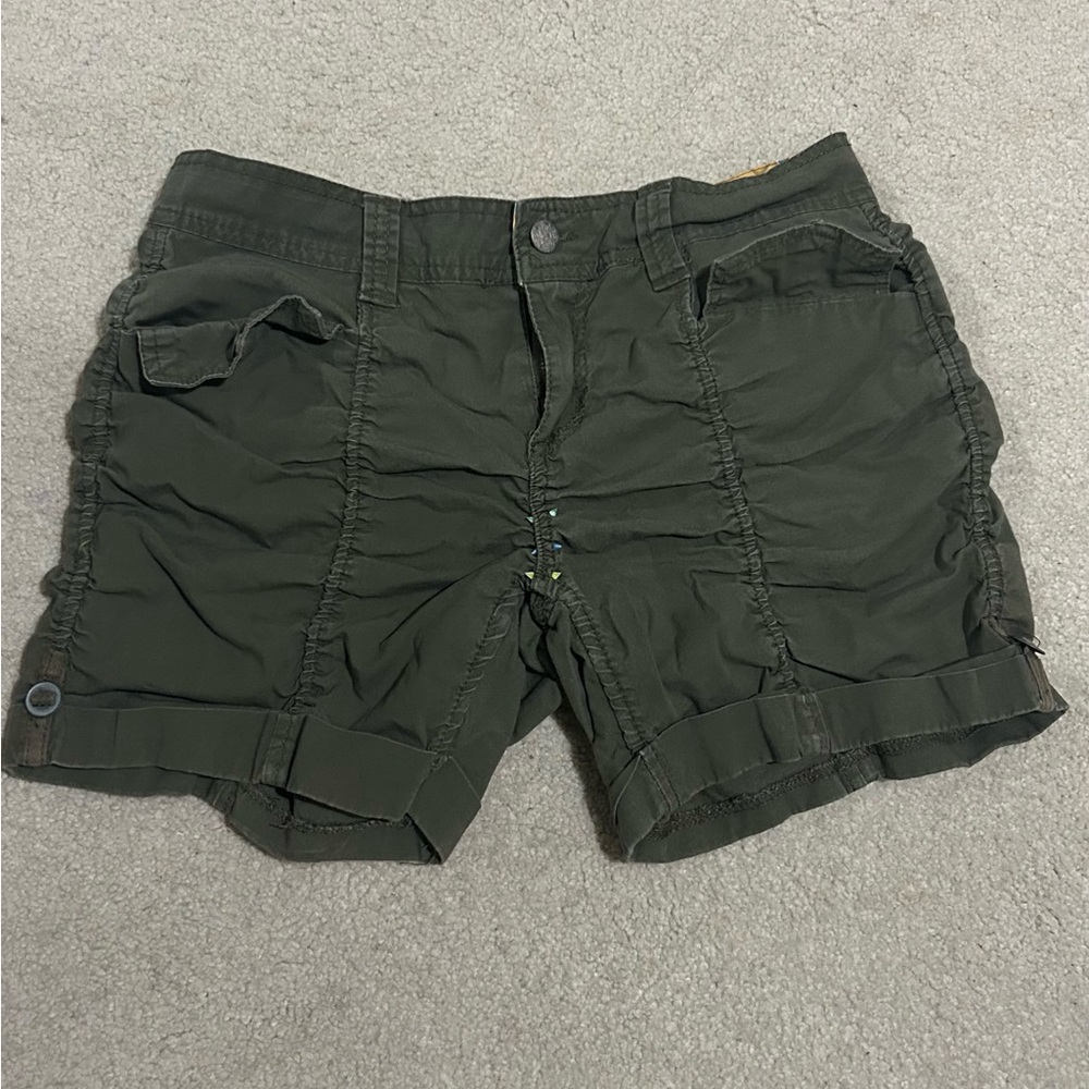 No Boundaries Heart-Patterned Olive Shorts
